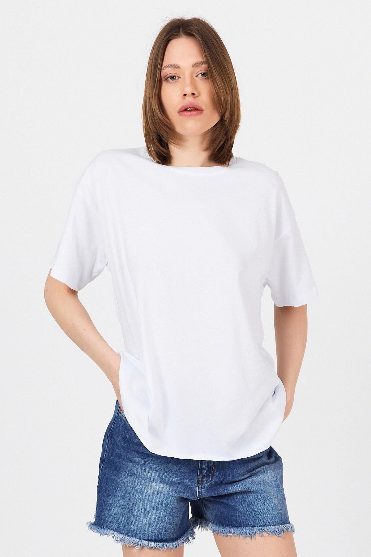 Beyaz Omuz Yazı Baskılı %100 Pamuk Oversize Tişört 2150-30M 7