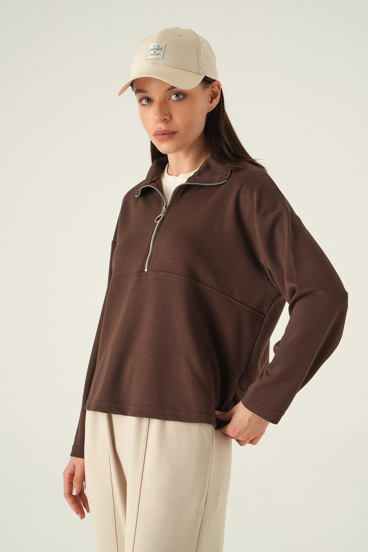 Yarım Fermuarlı Sweat 8249A Kahve 2