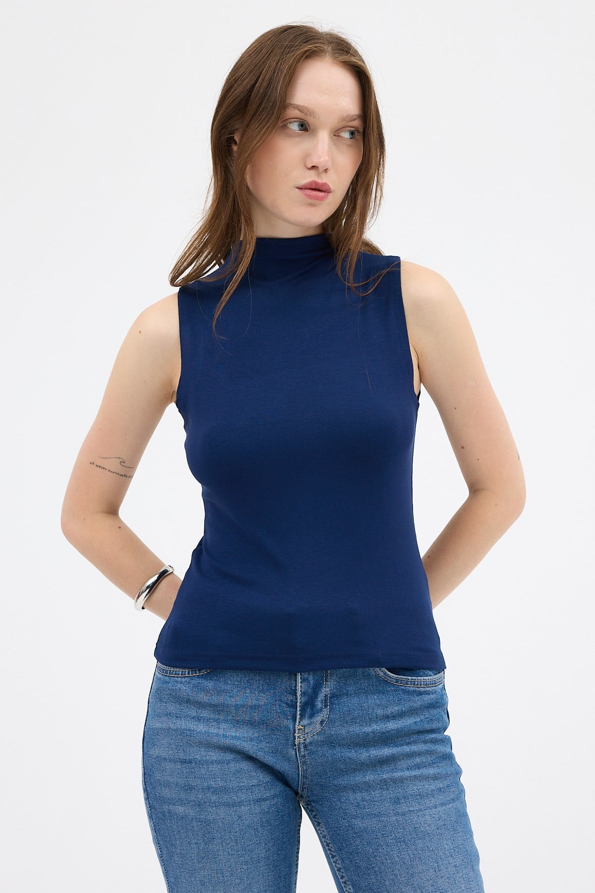 Laci Kadın Kolsuz Yüksek Yaka Body 8155A 6