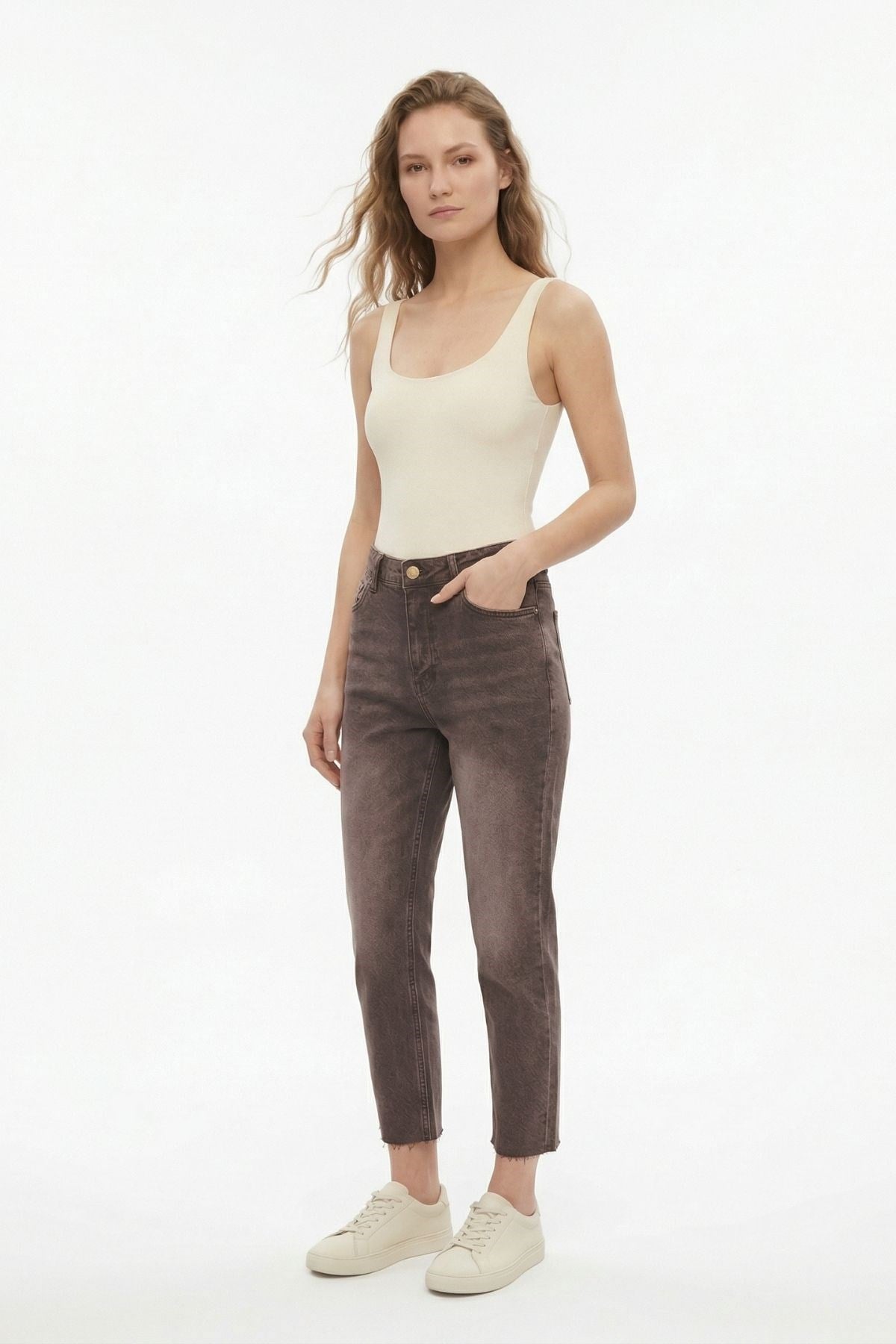 Paça Kesik Yıkamalı Jean 1303 Kahve
