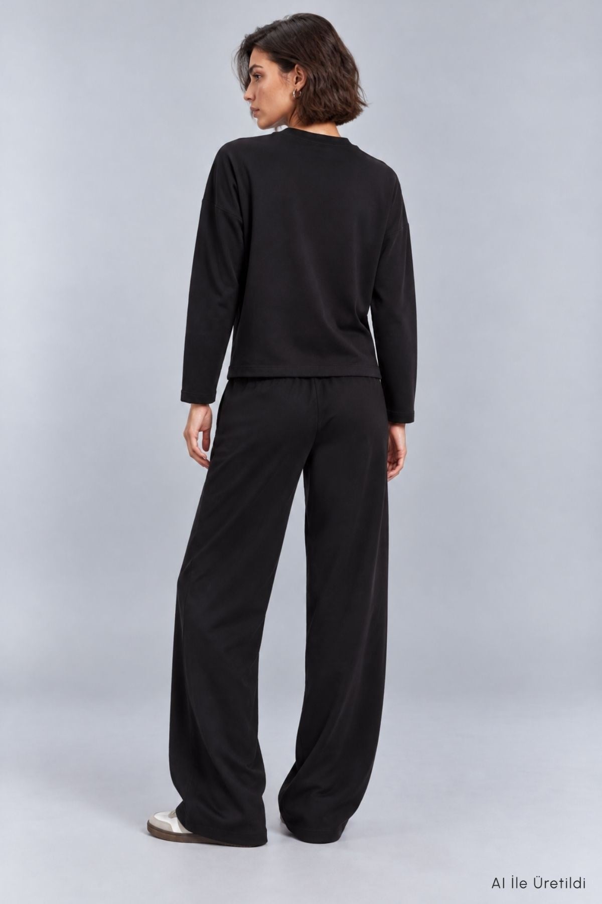 Kadın Siyah Bisiklet Yaka Oversize Sweat ve Bol Paça Eşofman Takım 4