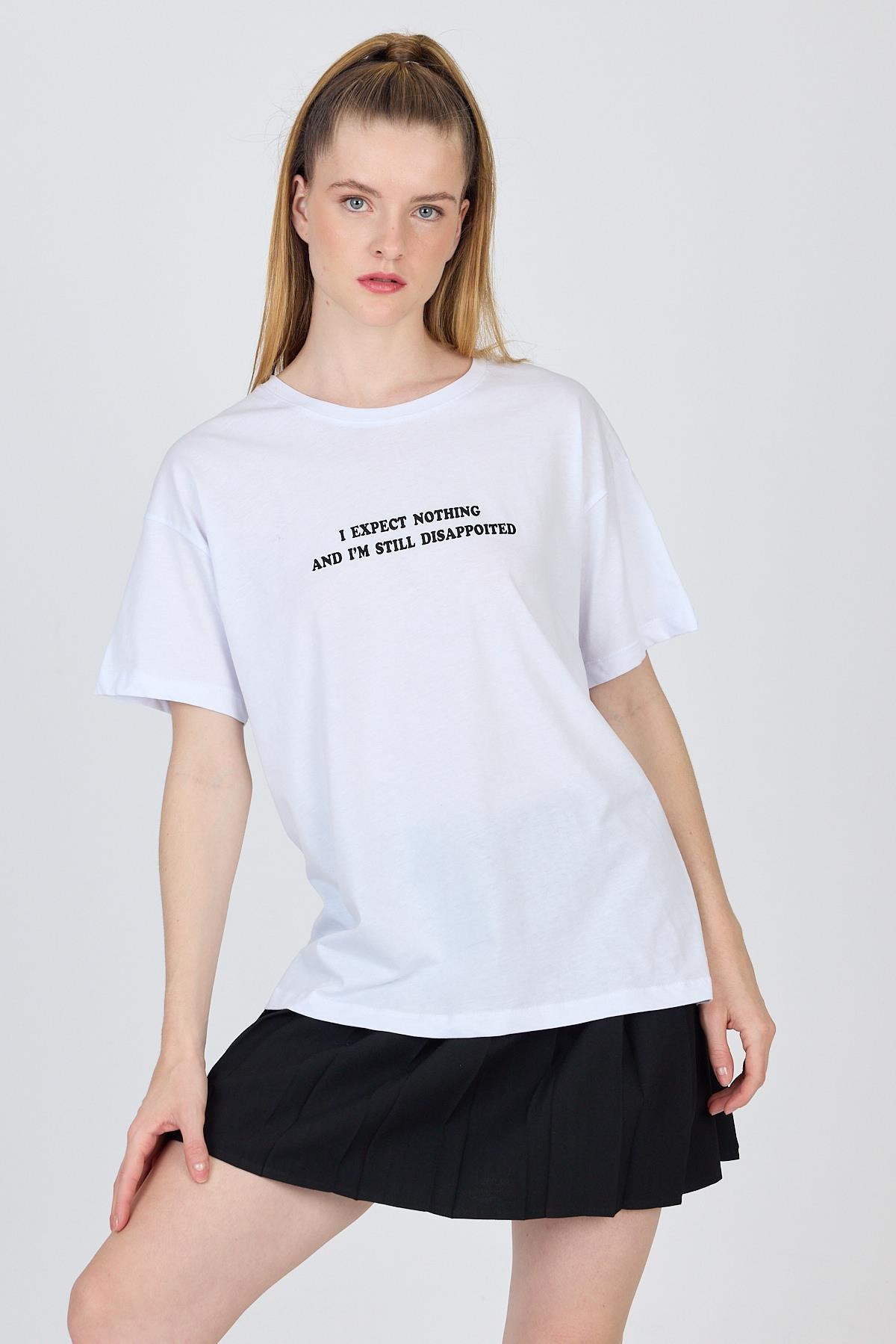Beyaz Yazı Baskılı %100 Pamuk Oversize Tişört 2150-8M 6