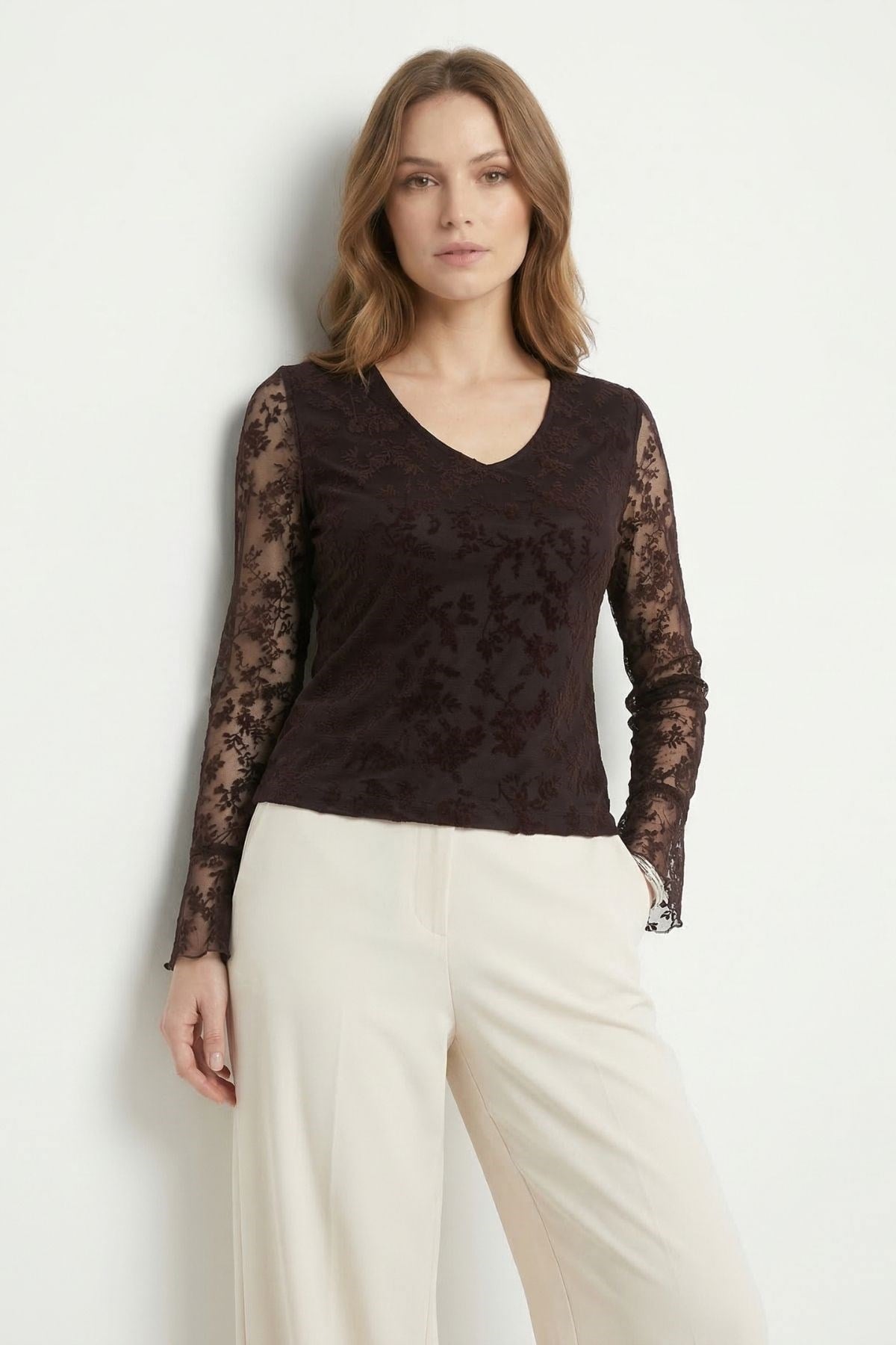 V Yaka İspanyol Kol Dantelli Bluz 8518A Kahve