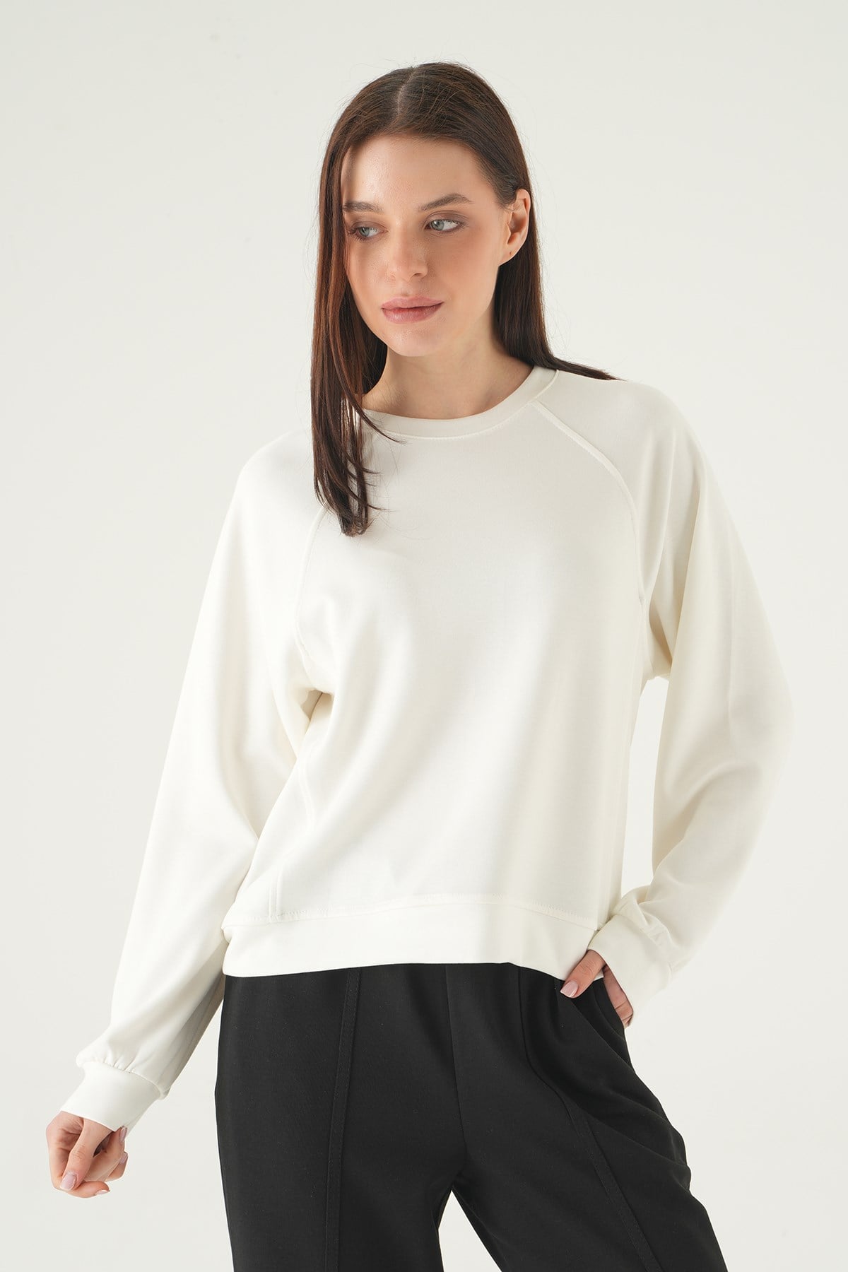 Bisiklet Yaka Sweat 8277A Ekru 2