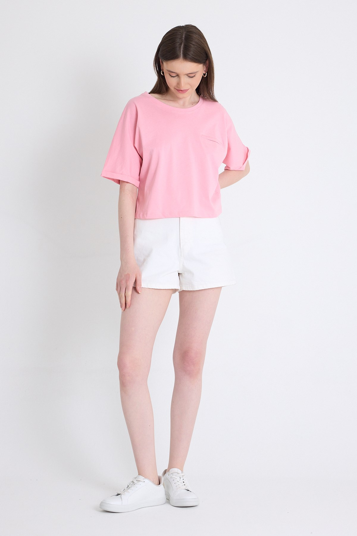 Pembe Cep Detaylı Bisiklet Yaka Crop Tişört 2136M 3