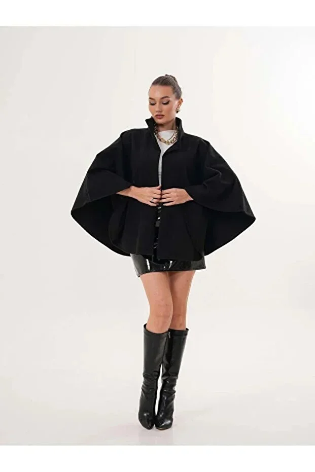 Kadın Siyah Kemer Detaylı Kaşe Panço