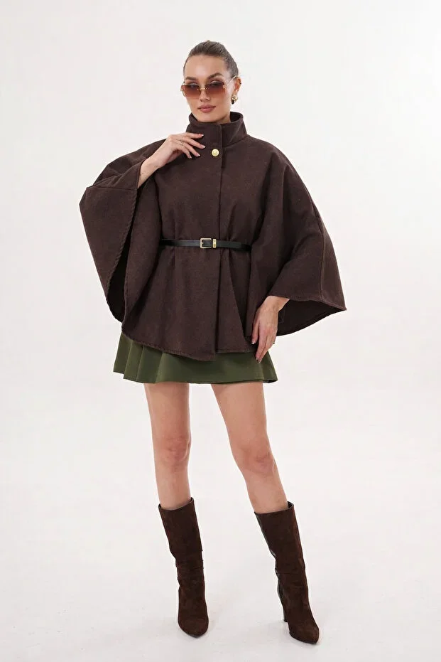 Kadın Kahverengi Gold Düğme ve Altın Kemer Detaylı Kaşe Panço