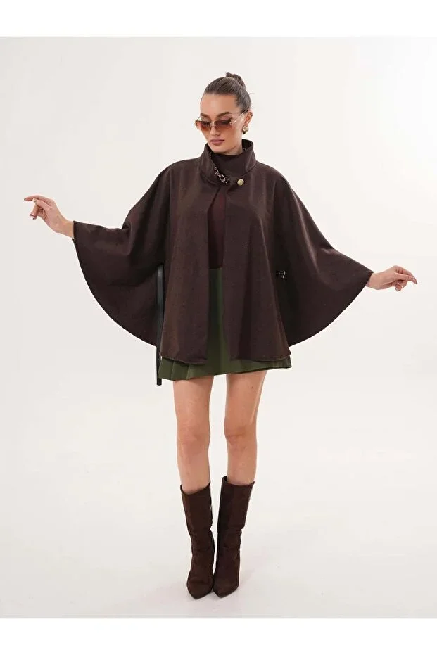 Kadın Kahverengi Gold Düğme ve Altın Kemer Detaylı Kaşe Panço