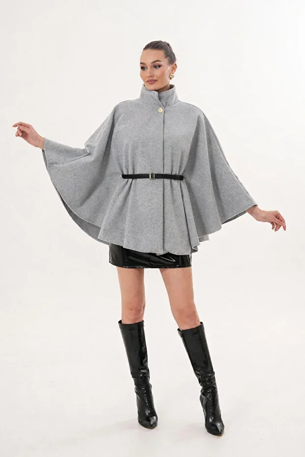 Kadın Gri Gold Düğme ve Altın Kemer Detaylı Kaşe Panço